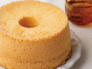 しっとりとした水分を感じられる米粉のシフォンケーキ