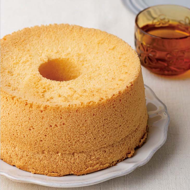 しっとりとした水分を感じられる米粉のシフォンケーキ