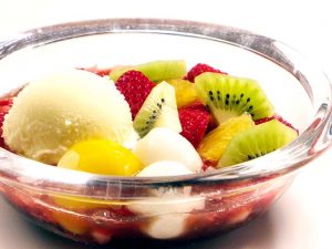 CAFE 英國屋の「苺ぜんざい」1300円（税込）