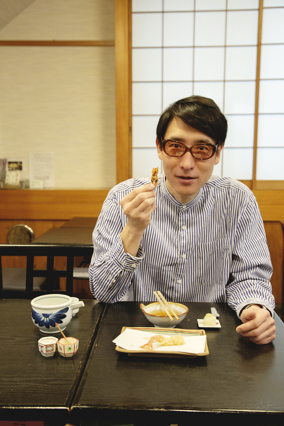 思わずエビの頭を手にして興奮してしまう