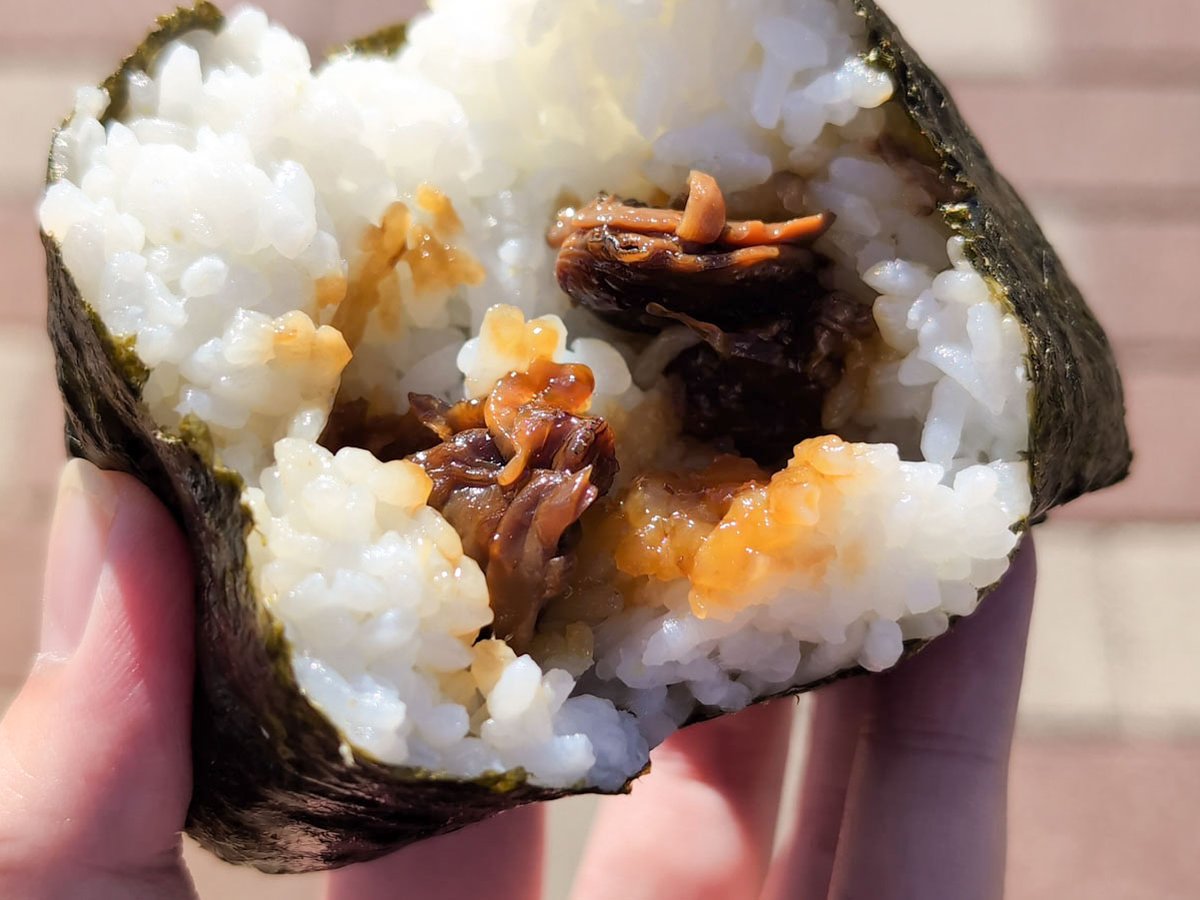 甘辛の味付けがご飯にしみています