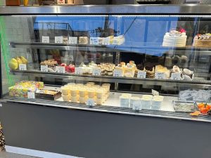 お誕生日ケーキも華やか
