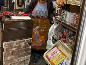 お母さんの二階堂の前かけが素敵すぎる