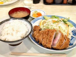 「ロースかつ定食」