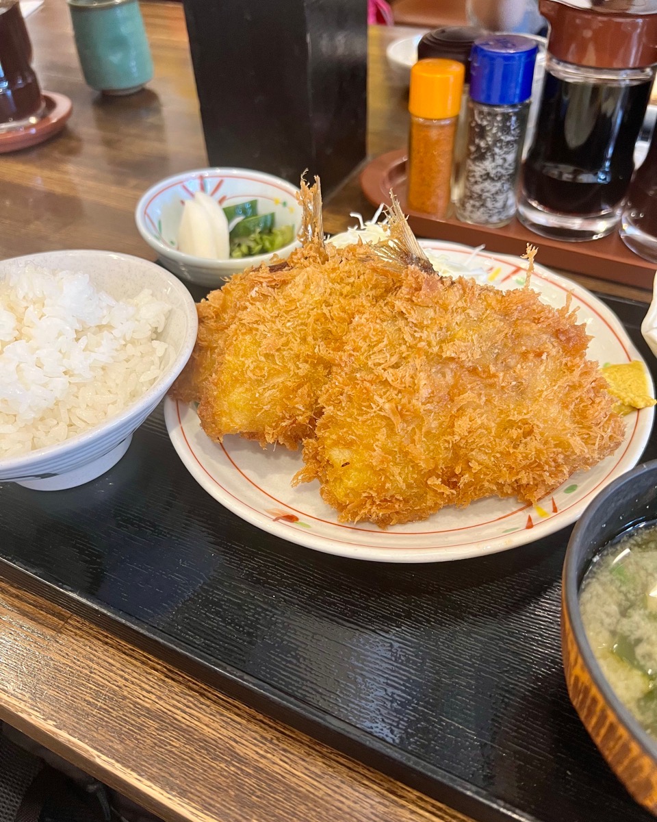 アジフライ好きに評判の「あじフライ定食」