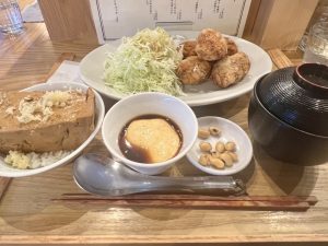 「豆腐めし」