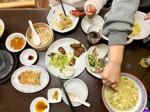 作るのが本気なら食べるのも本気