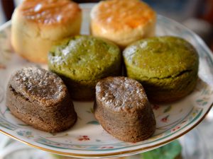 プレーンスコーン、抹茶スコーン、ほうじ茶メイプルスコーン