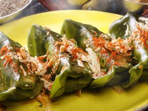 「もちもち！ほうれん草カレー餃子！」700円