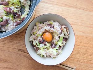キャプ）味付けはバターと醤油がおすすめ。お好みで卵黄も乗せて [食楽web]