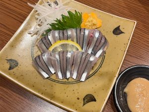 鹿児島に行けば必ず注文する「キビナゴの刺身」