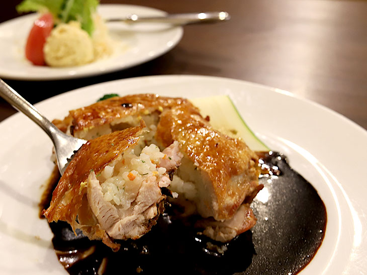 中から、ピラフがお目見え！[食楽web]