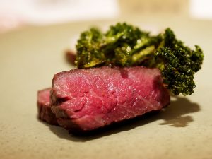 和牛リブステーキ。この後ろにはラグーが