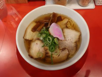 ラーメン官僚が絶賛する兵庫県の本当にウマいラーメン店「丸高中華そば センタープラザ西館店」