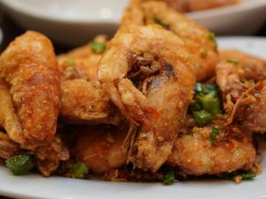 大エビの塩コショウ揚げ（椒鹽大蝦）