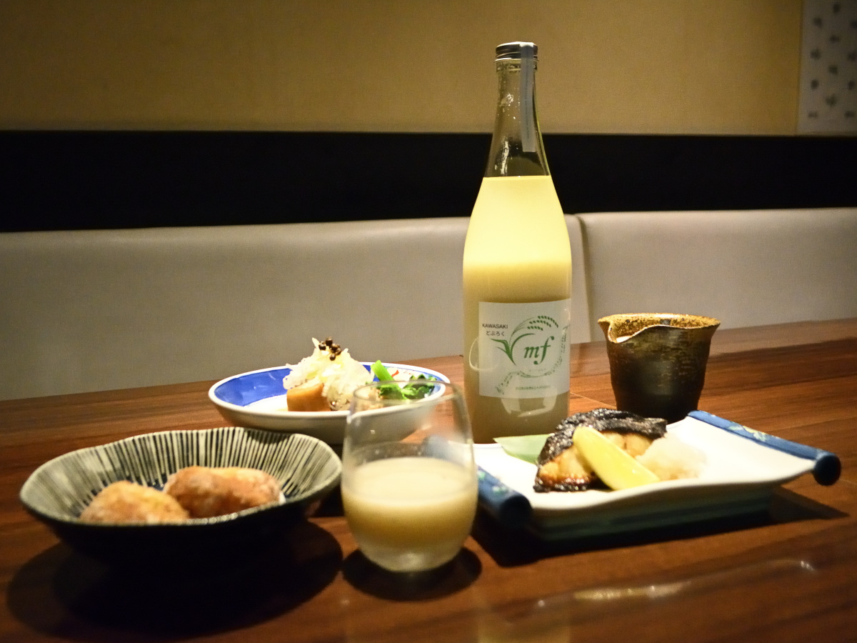 川崎初のどぶろく醸造所で造られる「クラフト」な酒!その魅力、誕生秘話とは? 『日本酒×和食 和み酒房げん 川崎店』【酒屋と飲食店のおいしい関係8】