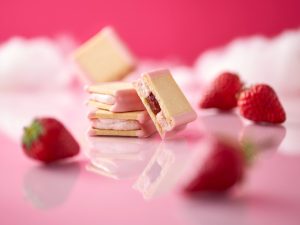 「プランタンベリー　バターサンド」 4個入 1,130円(税込み)、 8個入 2,260円(税込み)
