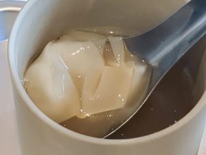 スープも地味深く、体に沁みます