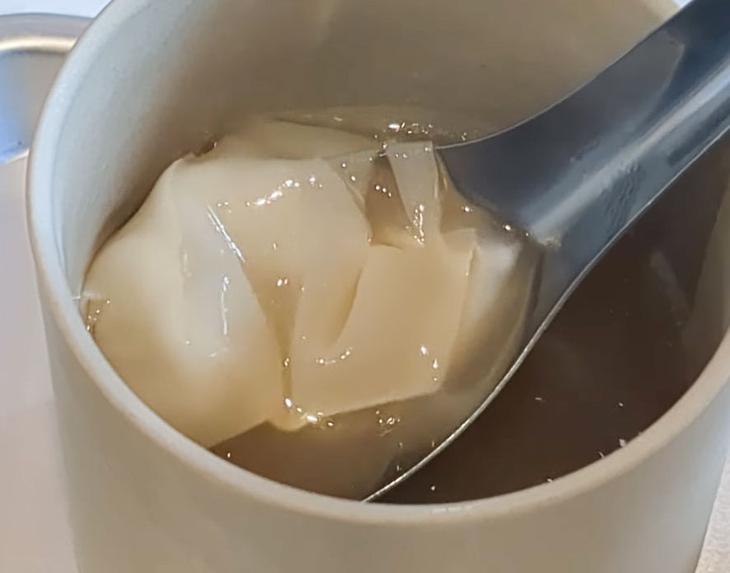 スープも地味深く、体に沁みます