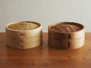 食材を並べる際は、詰めすぎると蒸気の通りが悪くなるので、少しでもスペースをあけましょう