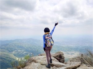 【絶景ハイキング】筑波山がアツイ！ 江戸城鎮護の霊山に登りご当地グルメを楽しむ山さんぽ