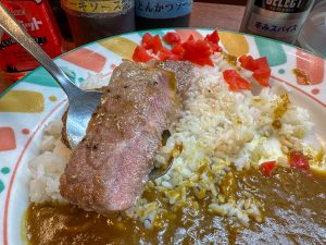 ステーキはミディアムレア