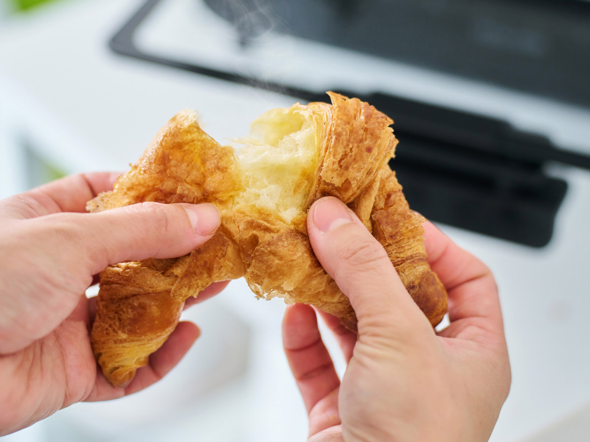 クロワッサンなど惣菜パンも焦がさずふっくら