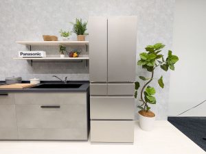 キッチンにもすっきりと設置できる [食楽web]