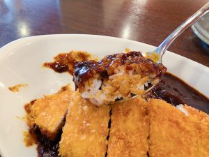 すごくコクがあり、スパイスの効き方も穏やか。朝でもペロリと食べられる一皿