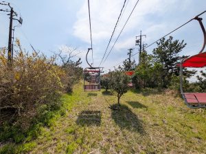 リフトは大人片道200円、往復400円