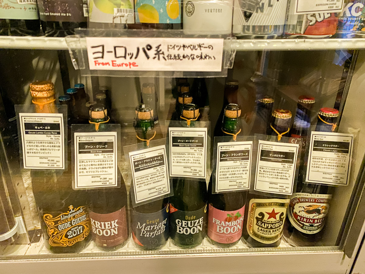 日本各地、世界各地のクラフトビールが揃えられています。