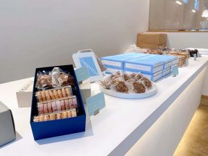 店内にはギフトにぴったりな焼き菓子もずらり。