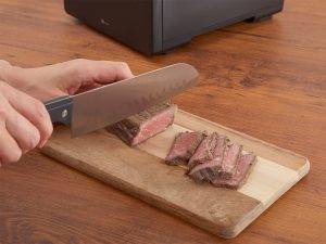 ローストビーフやサラダチキンも作れてしまう