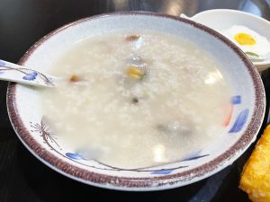 さっぱりしていながらも味わい深いピータン粥