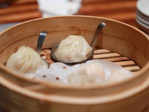 ちょっと厚めの生地が特徴の小籠包