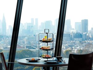 360度の絶景とスイーツに感動！ ホテルニューオータニで世界的パティスリー競演のアフタヌーンティー