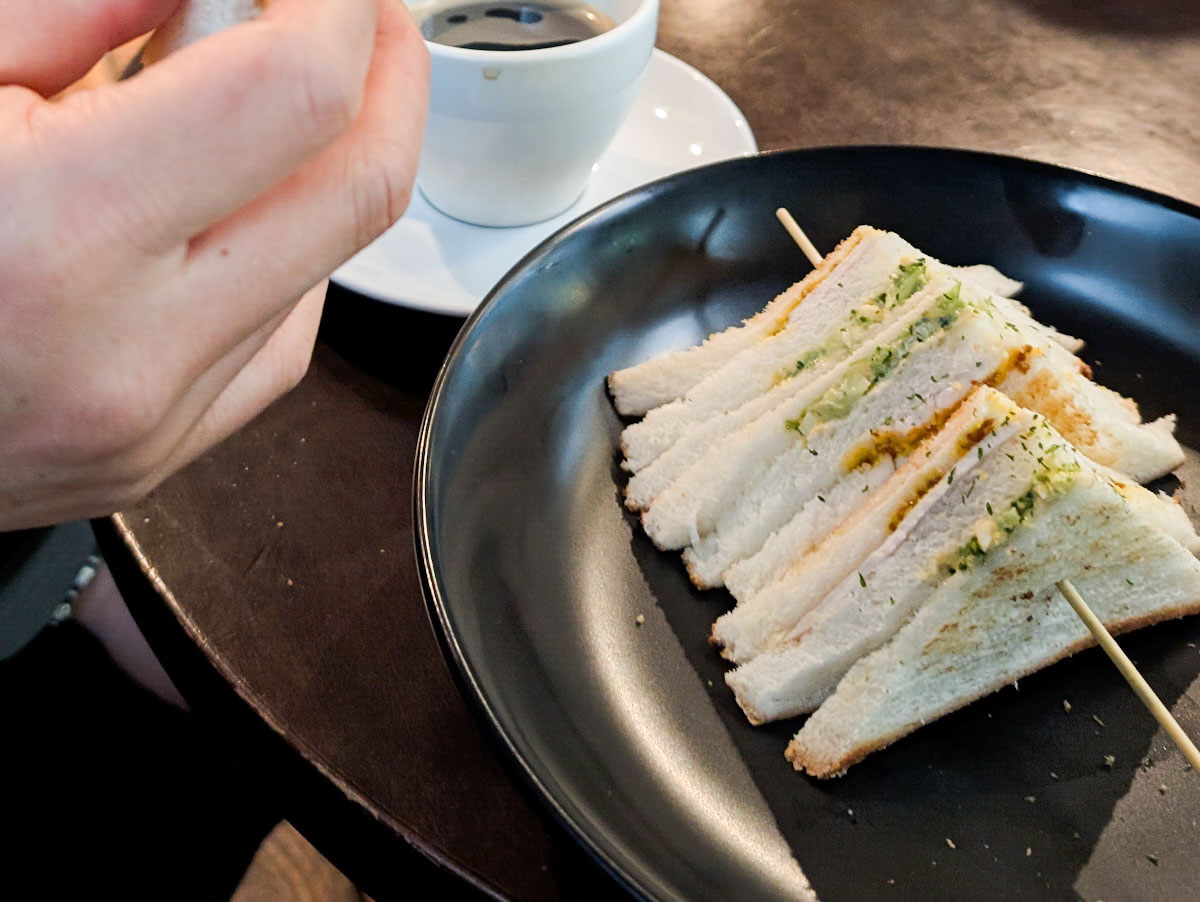 サンドイッチやホットドッグなども