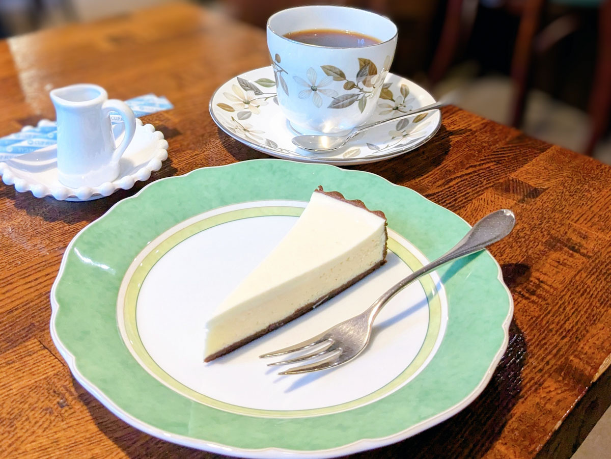 「チーズケーキと芳醇ブレンド」(1300円)