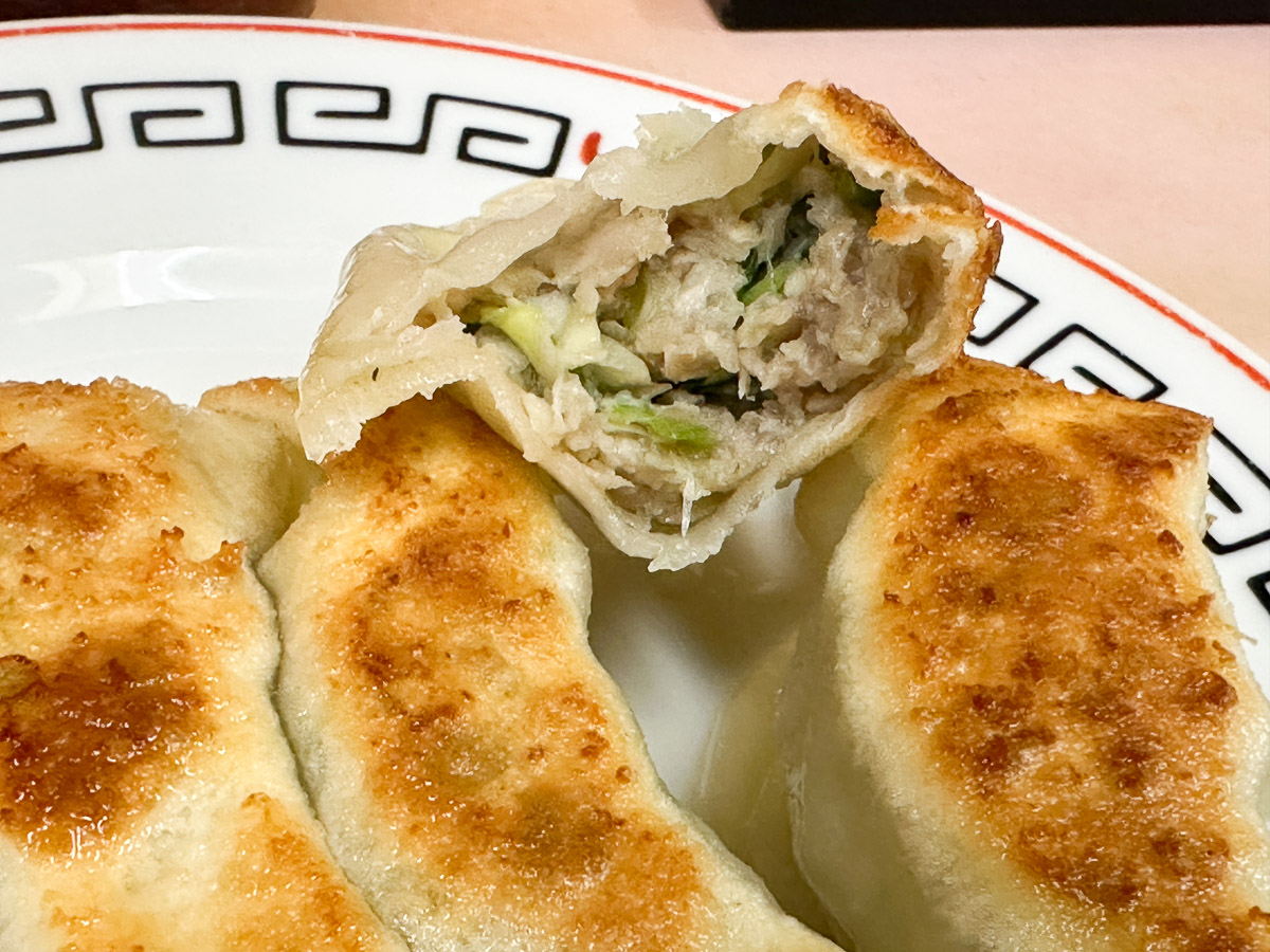 餃子の餡からほとばしる旨味！