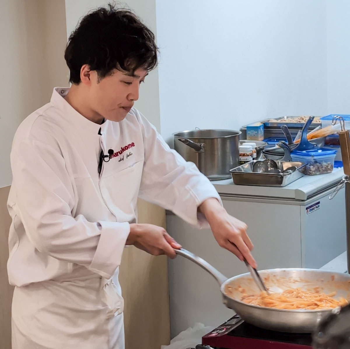メディア向けに行われた試食会では、ファビオシェフが自ら調理したスペシャルメニューを披露
