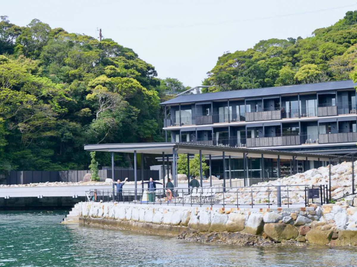 行き帰りには和やかなスタッフがお出迎え。