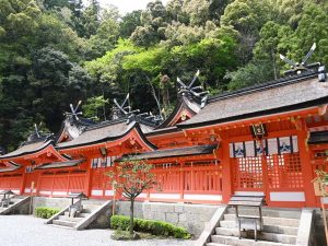 こちらの御本殿は国指定重要文化財