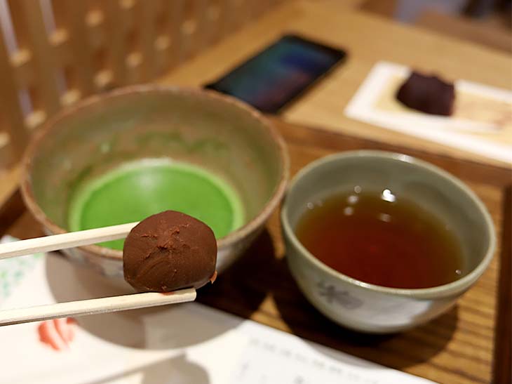 燦の中でもかなり印象の異なるいちごとチョコ [食楽web]