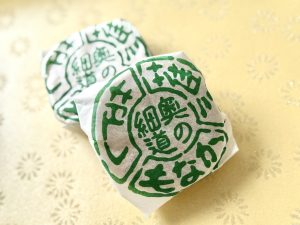 松風屋「芭蕉最中」（378円）