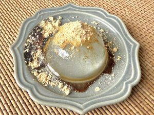 水わらびもち雫（408円）