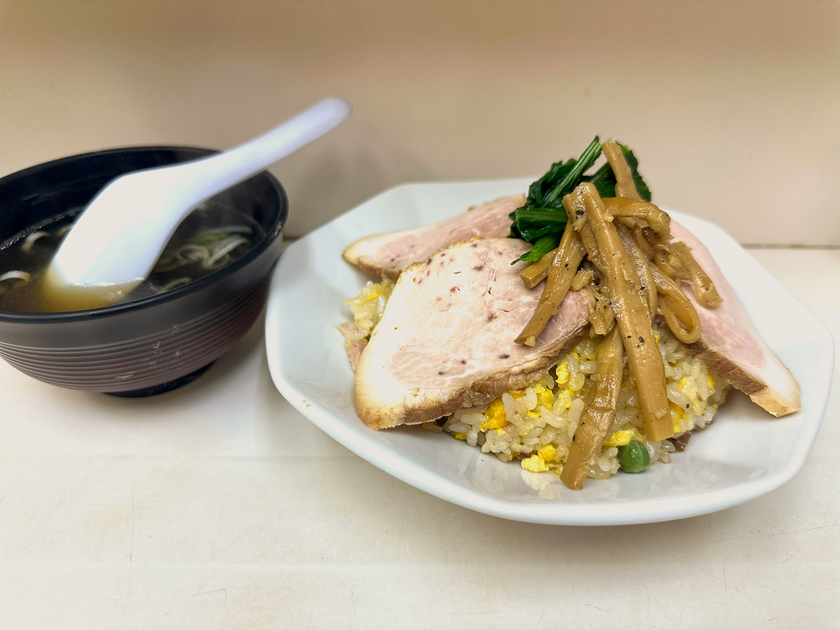 『三陽』の「チャーシューチャーハン」(スープ付き)950円