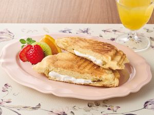 ホットサンド以外にも多彩なメニュー作りに対応。アレンジレシピ集も同梱されます