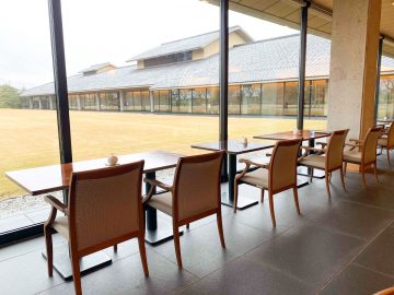 【富山】美術館カフェで味わう「甘酒水出しコーヒー」に感動。アートと絶景と名水仕立ての一杯を