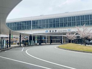 富山駅