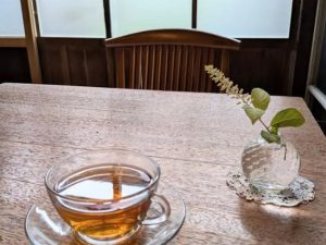セットのドリンクは、コーヒー、カフェオレ、和紅茶など5種類のメニューから選べます